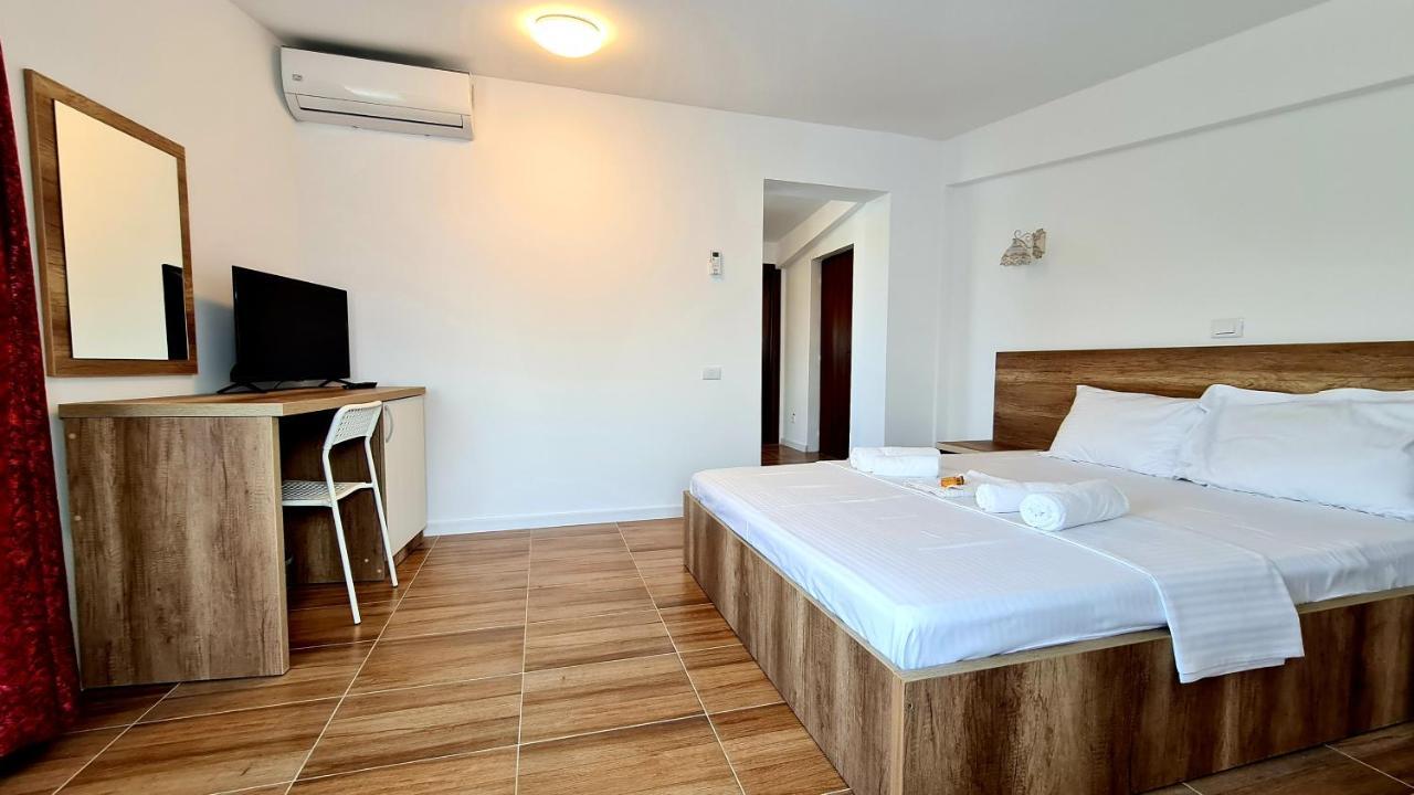 Elina2 Hotel Текиргьол Екстериор снимка